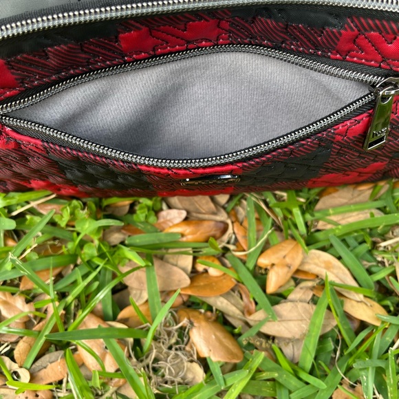 NWT Lug Shimmy Red Black Buffalo Checkered Shoulder Purse with Adjustable Straps - Picture 8 of 12